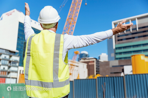 工地交响曲 安全背心下的建设者之歌